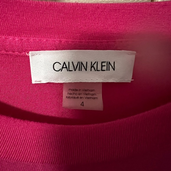 Calvin Klein front faux wrap in bright pink and a size 4 - Picture 3 of 6